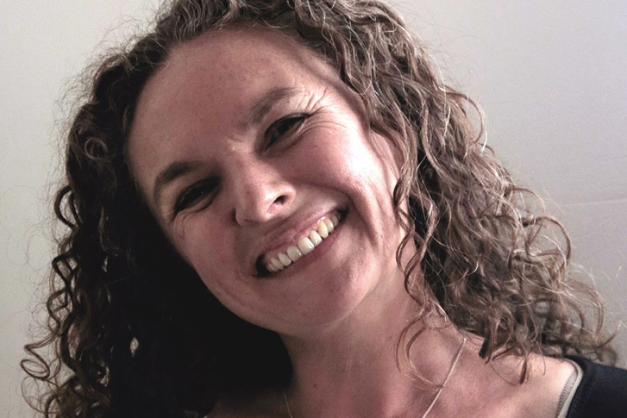 10 Vrae vir Debbie Cloete