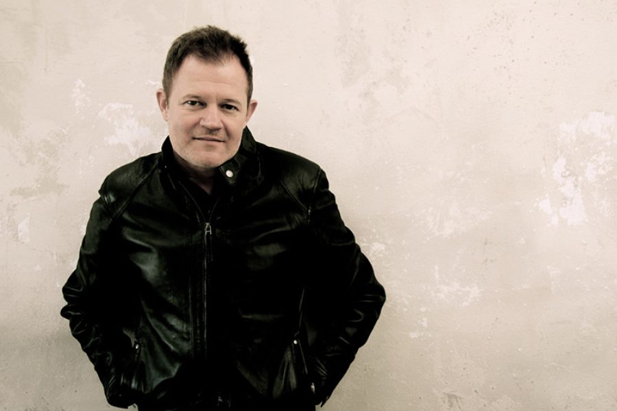 10 Vrae met Voetspore se kameraman William Warren