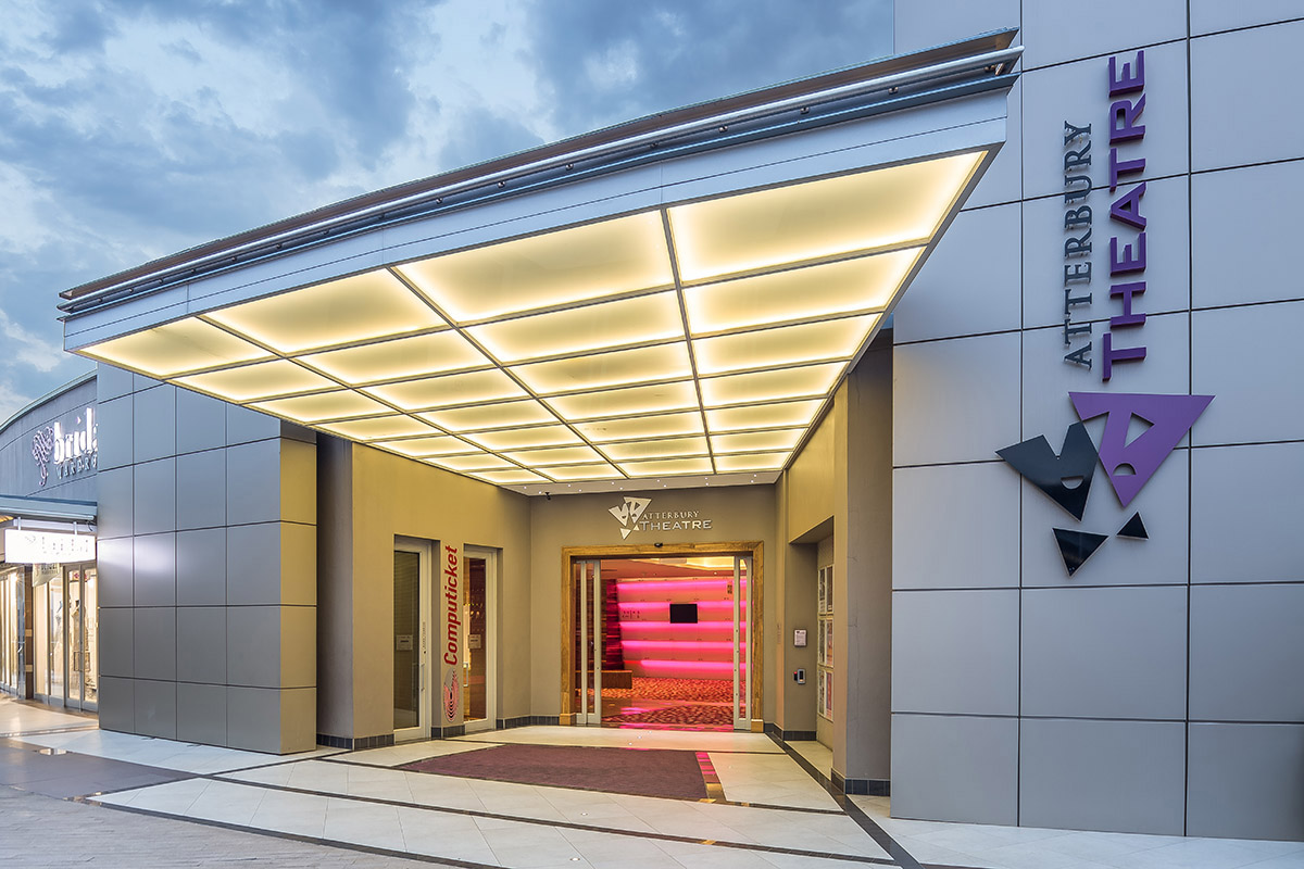 Atterbury Teater word vyf!