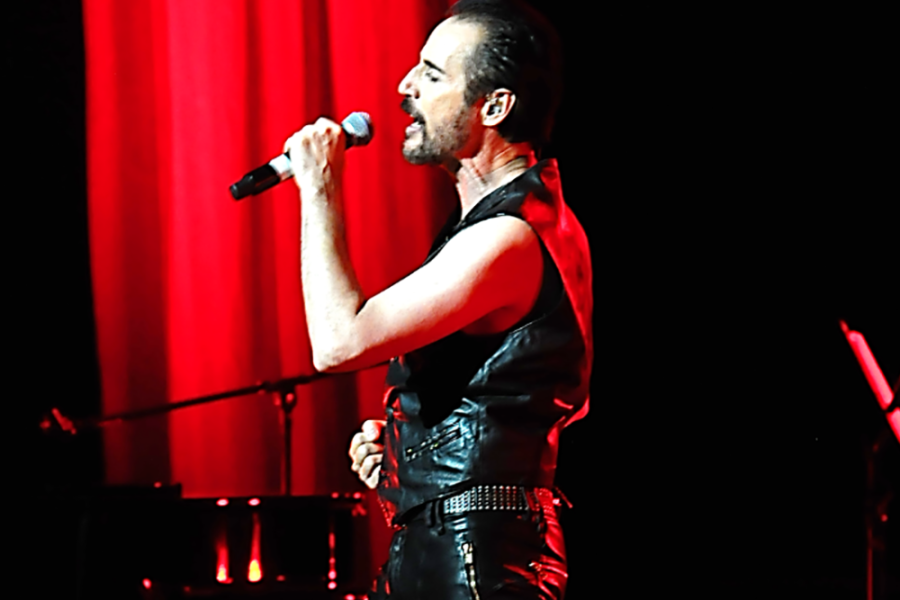 Joseph Clark sings music of Queen