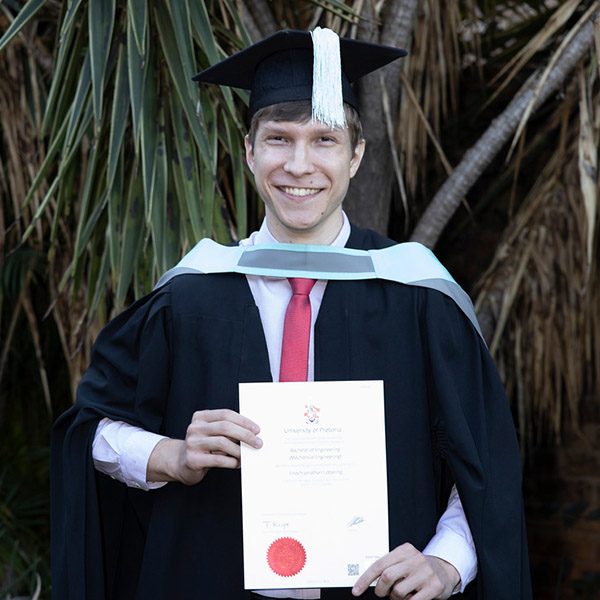 EW4A0382-X2-1 EW4A0382-X2-1