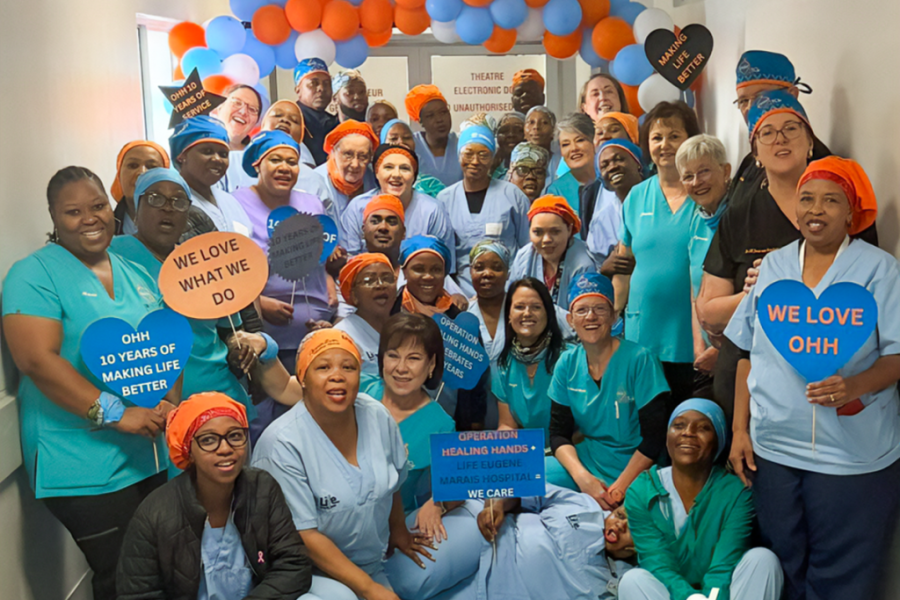 Ons vier saam: Dekade van genesing saam met Operation Healing Hands